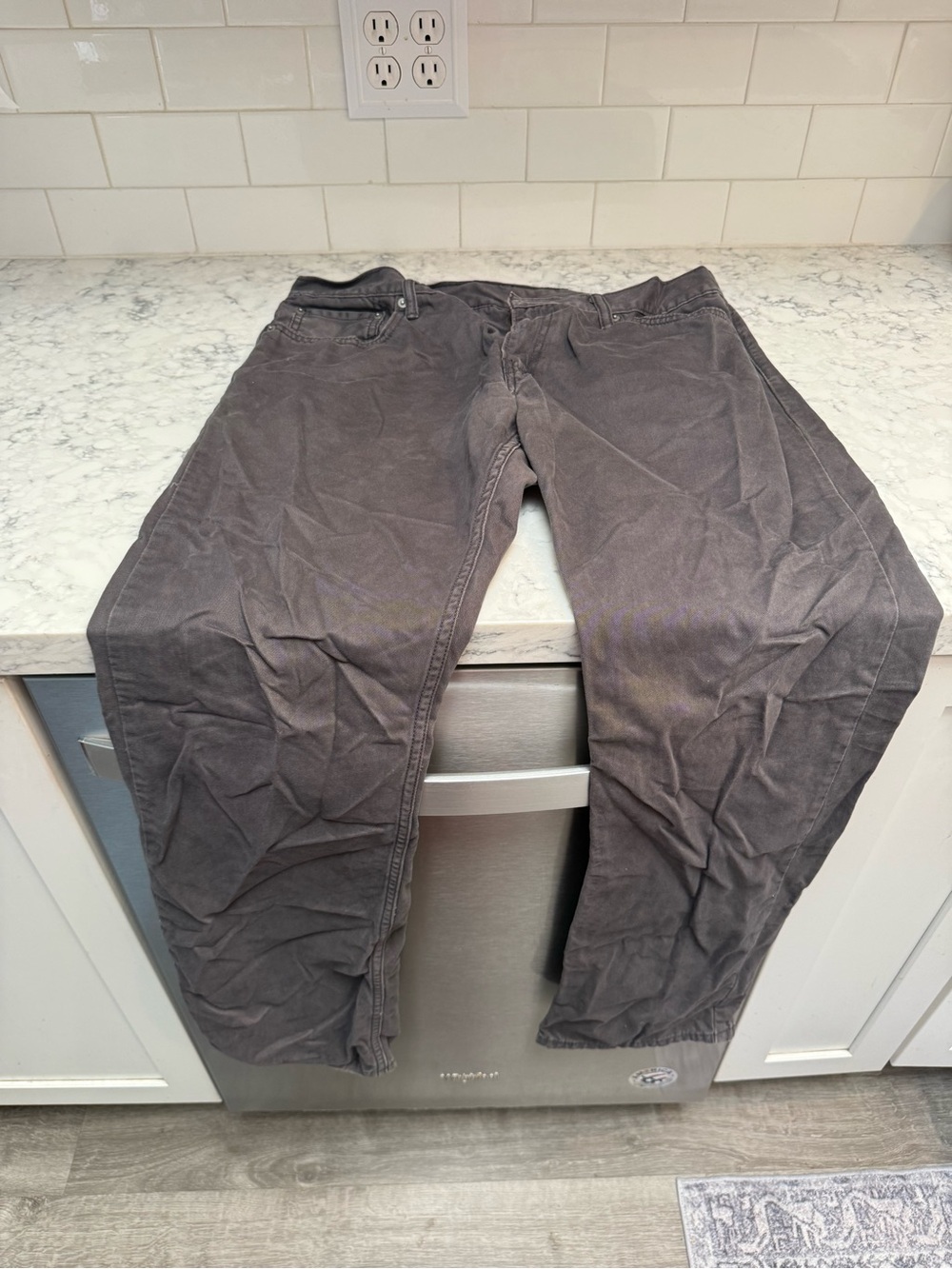 Levi's Men’s Slim Straight Jeans - Charcoal - Picture 4 of 8